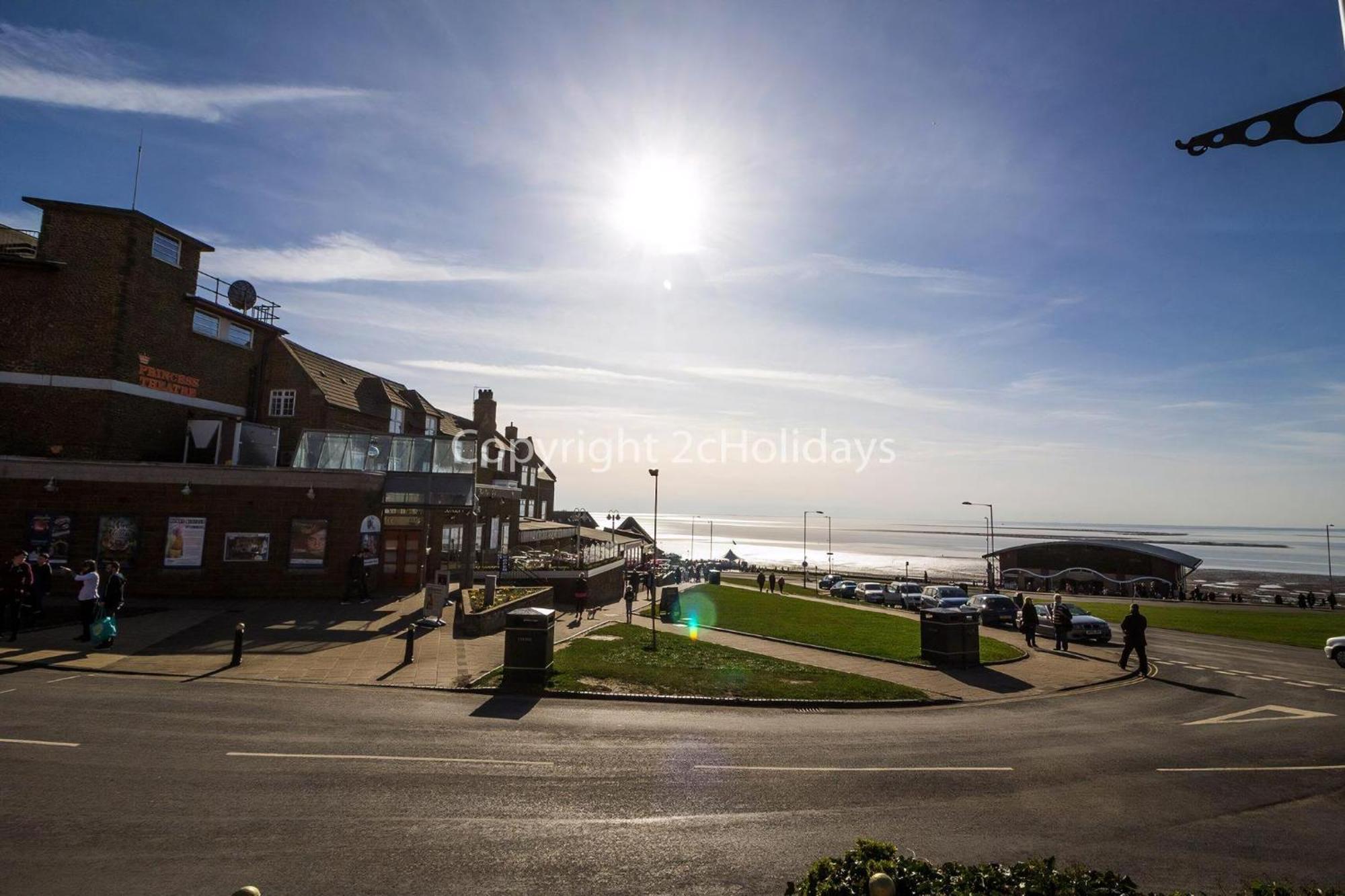 Luxury Lodge With Decking In Hunstanton At Manor Park Ref 23144K Eksteriør billede